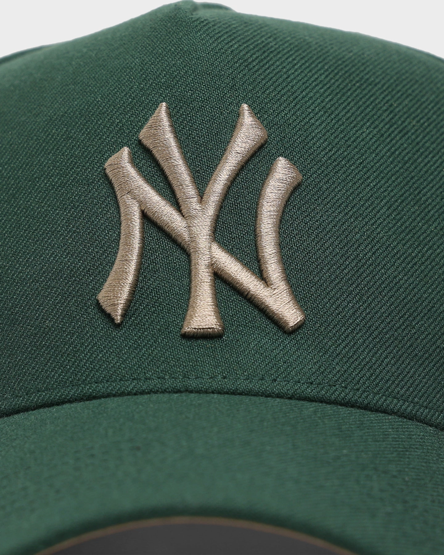 47 Brand New York Yankees 'Dark Seaweed' MVP DT Snapback Dark Green/Khaki
