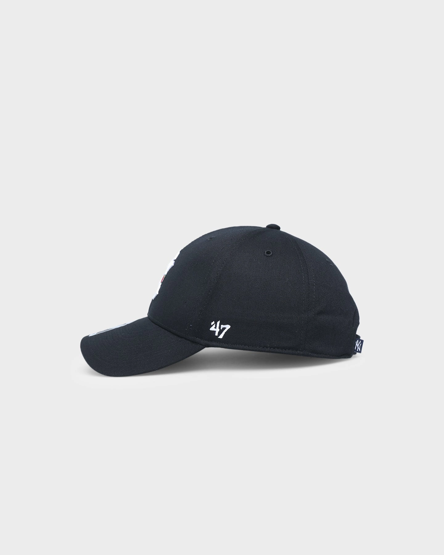47 Brand New York Yankees Black Thorn MVP Strapback Black
