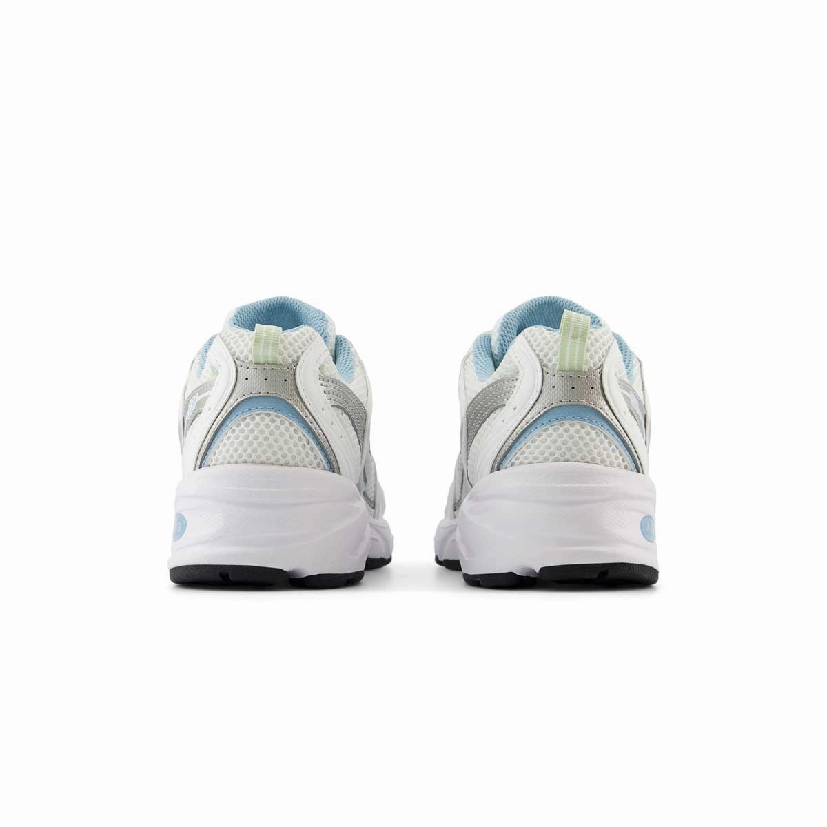 530 'White Silver Metallic Blue'