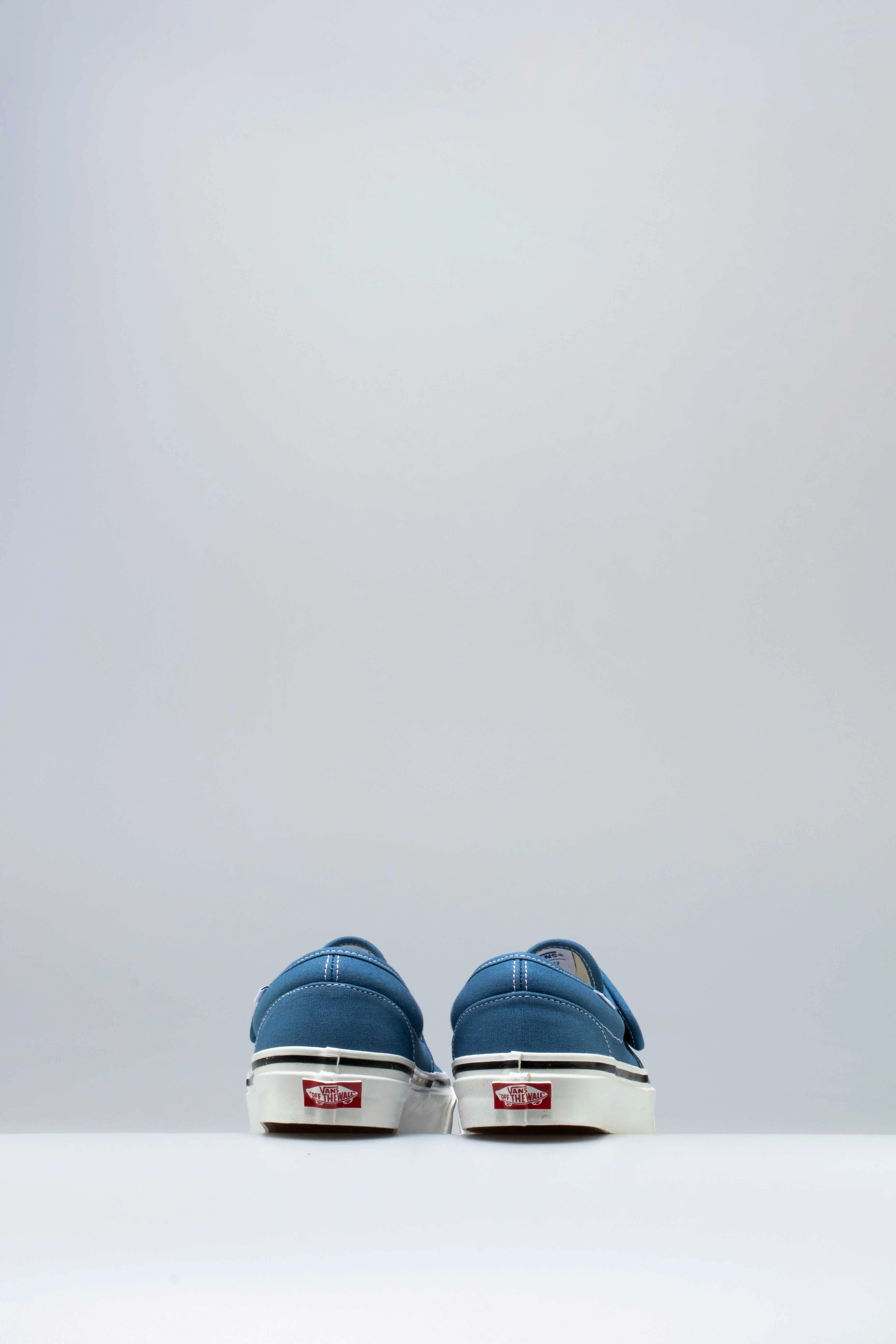 Anaheim Factory Slip On 47 V DX  Mens Shoe - Navy/White