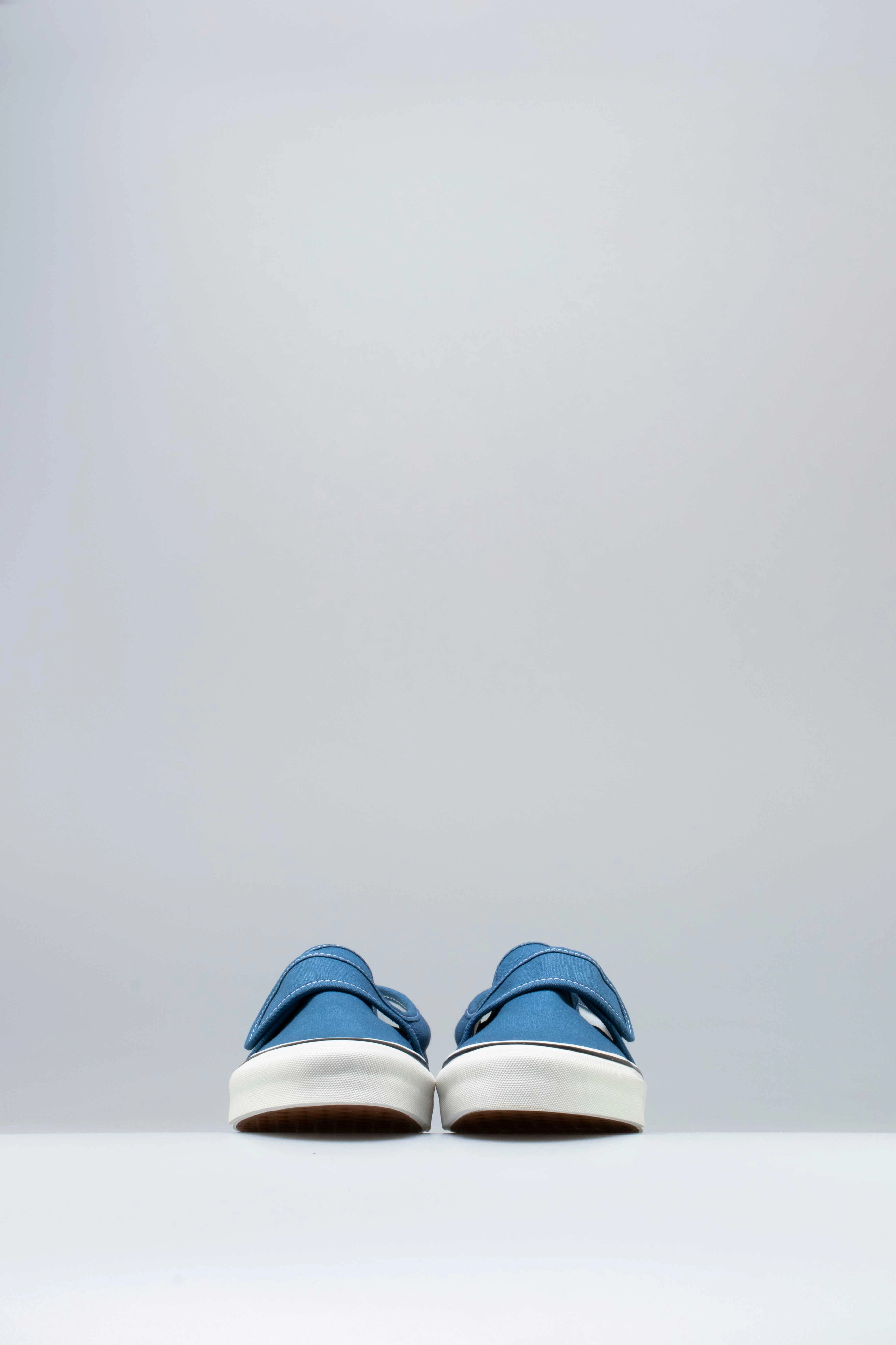 Anaheim Factory Slip On 47 V DX  Mens Shoe - Navy/White