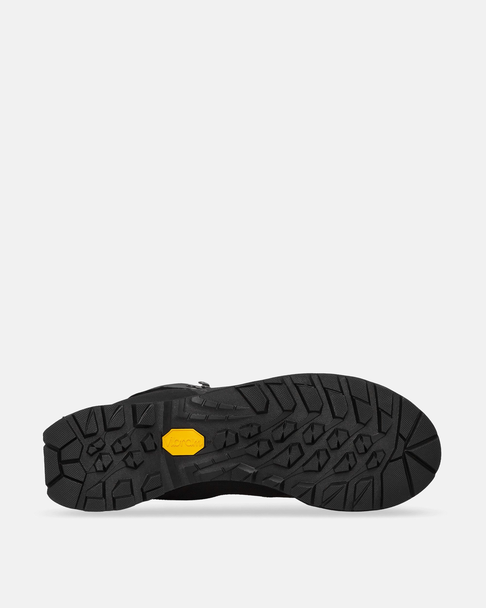 Carbonaz Boots Black
