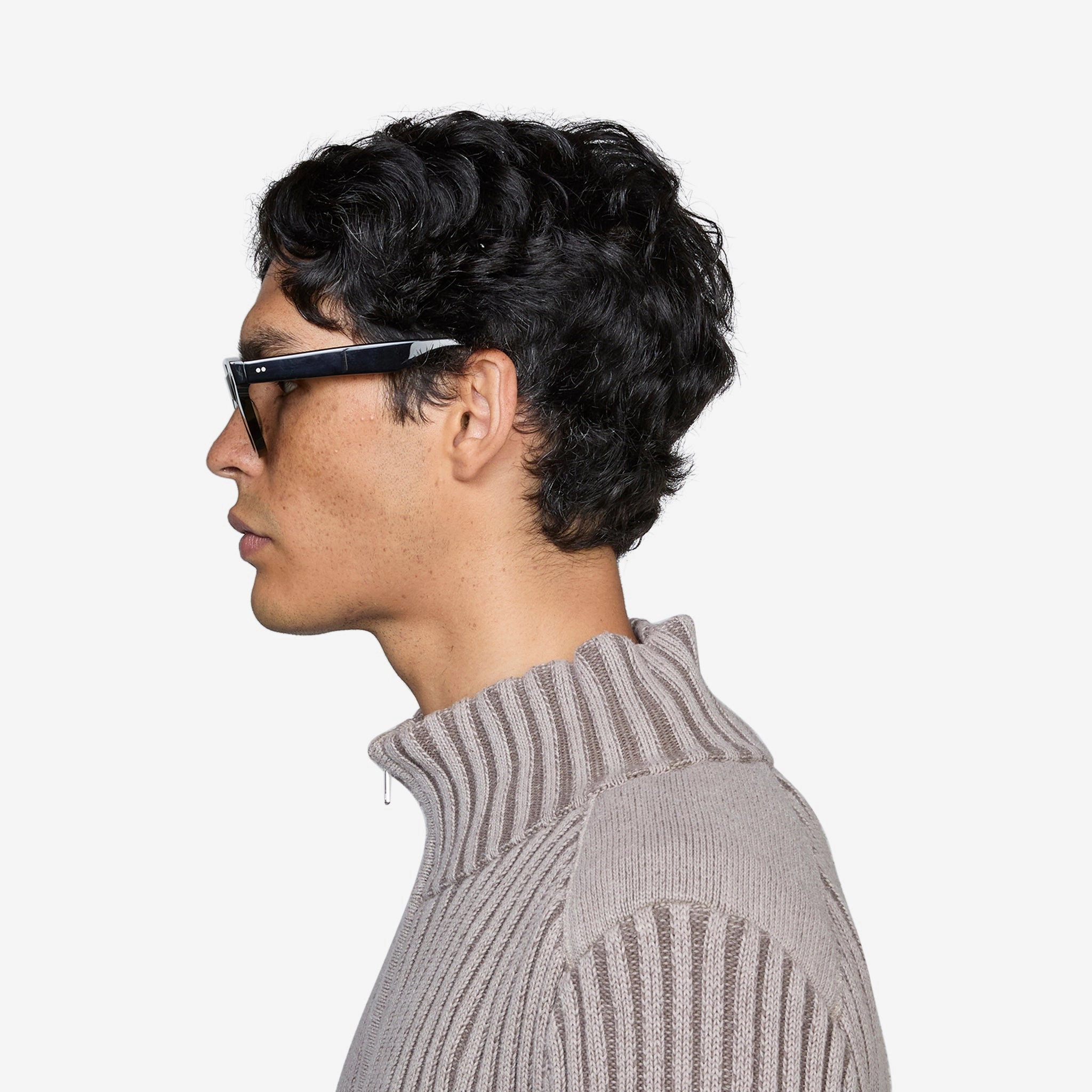 Ellis Black | Green Solid Lens