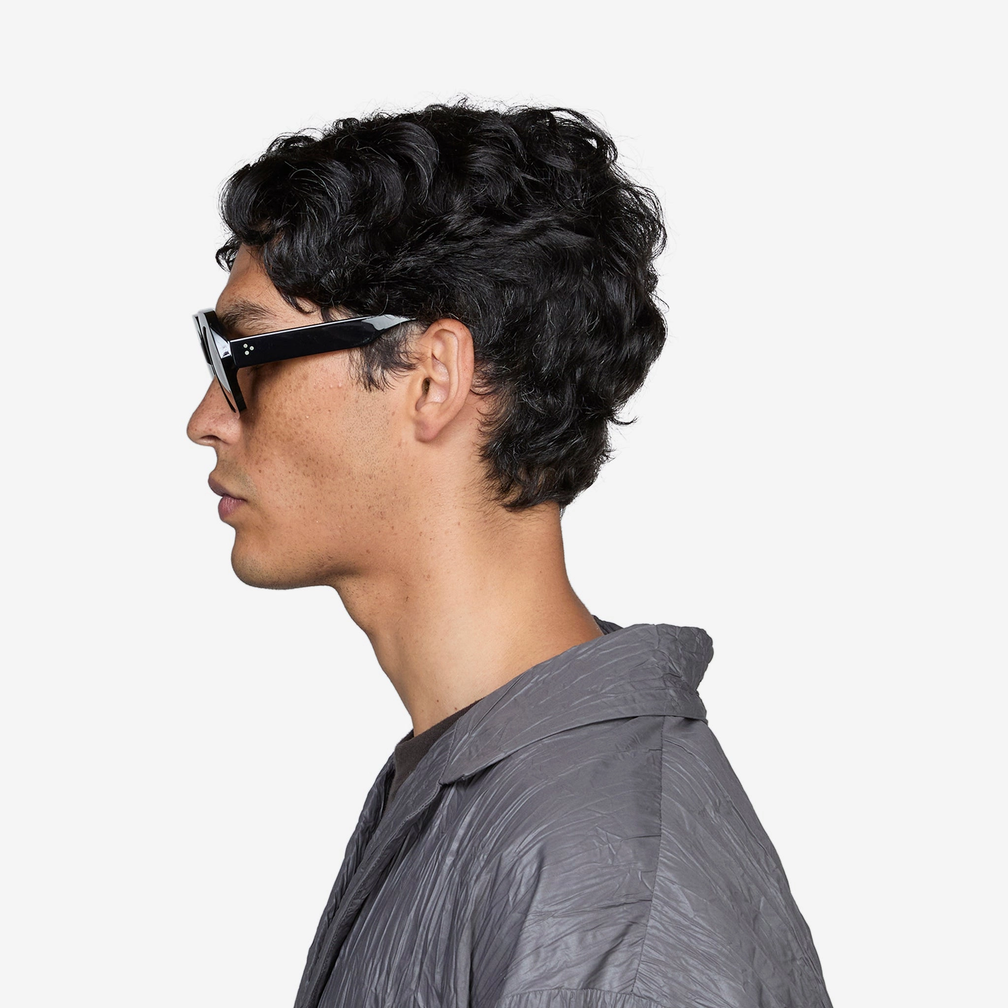 Kaia Black | Gradient Grey Lens