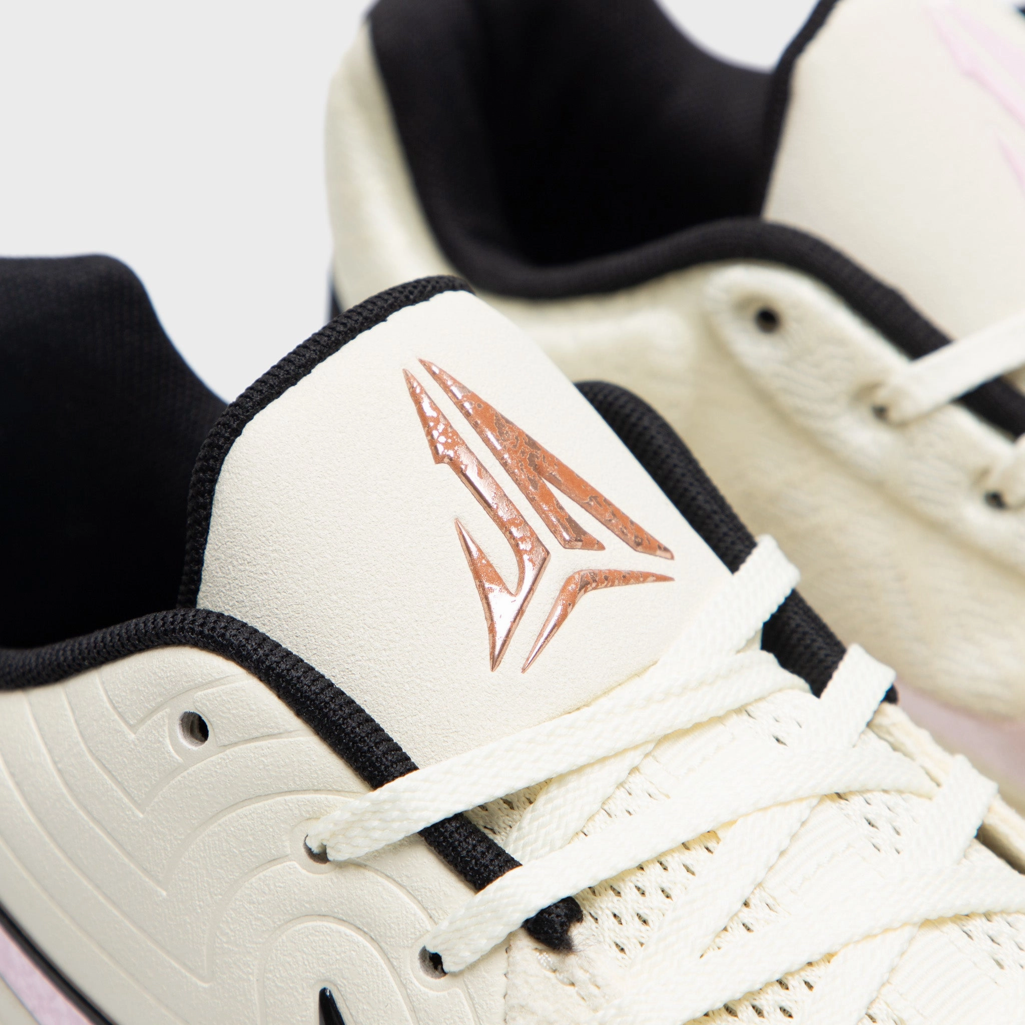Nike Ja 2 Coconut Milk / Pink Foam - Black