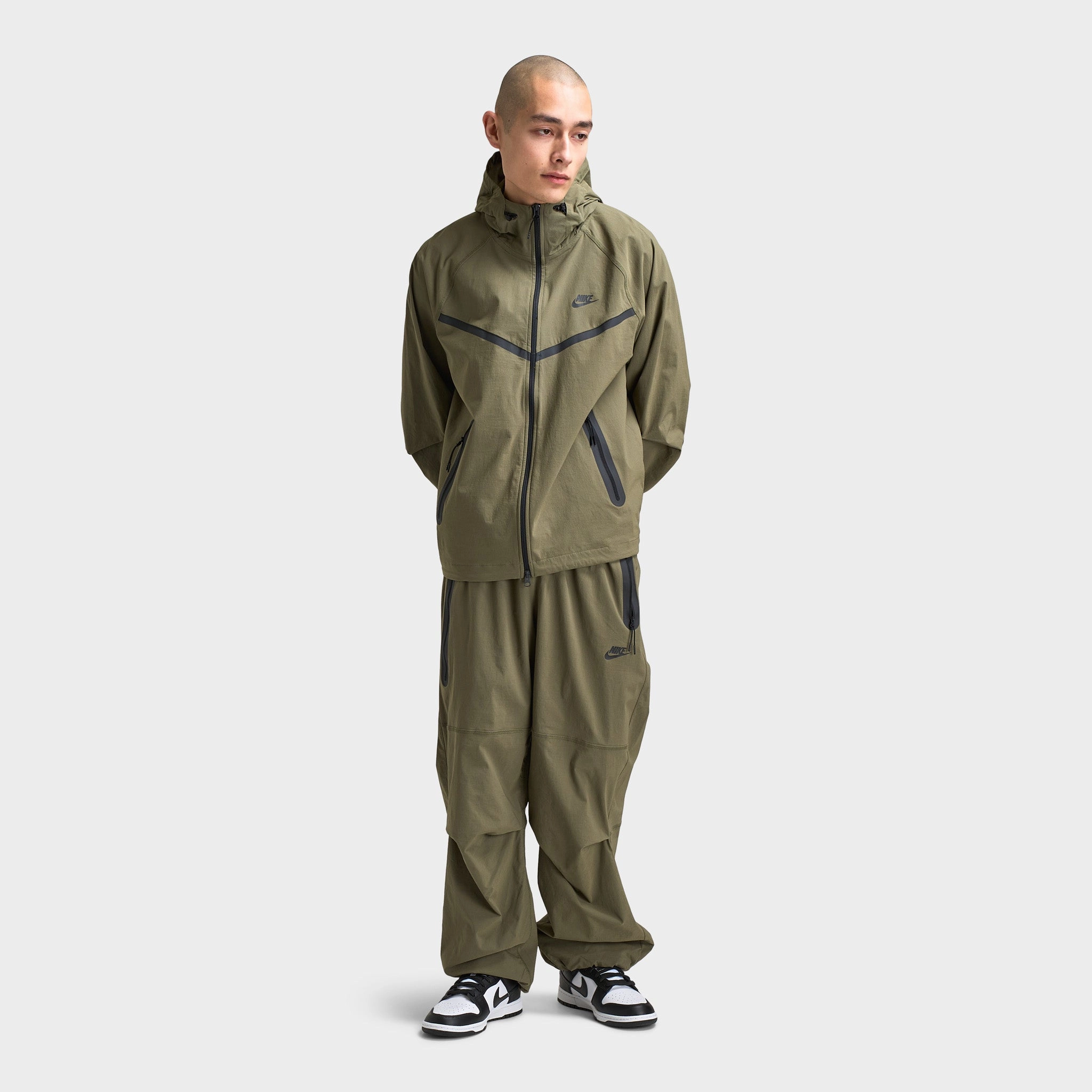 Nike Tech Woven Full-Zip Windrunner Jacket Medium Olive / Medium Olive - Black