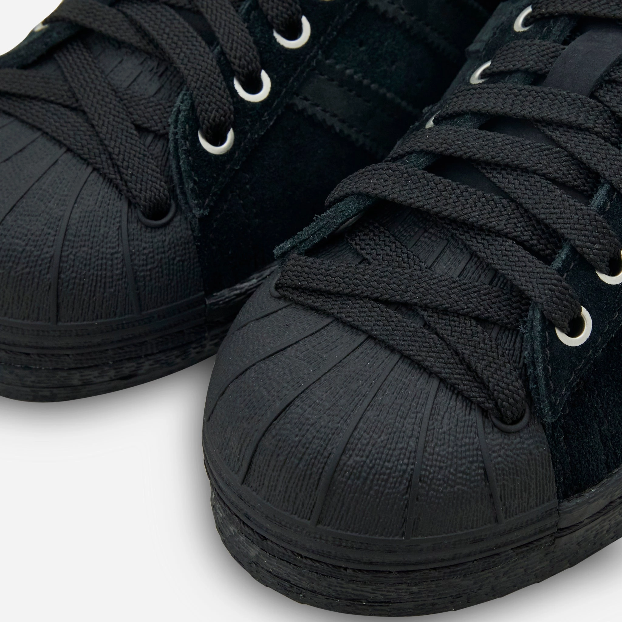 Song for the Mute x Superstar 82 Charcoal | Core Black | Cream White
