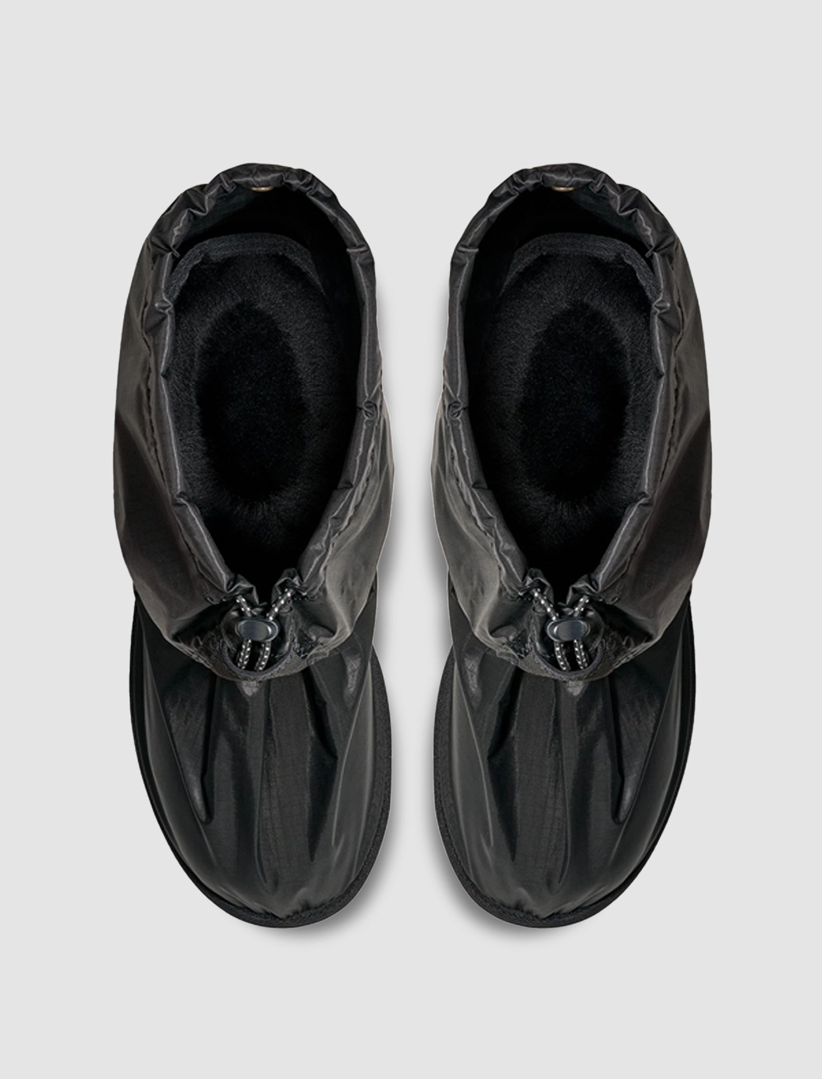 UGG X REESE COOPER CLASSIC MINI BLACK/BLACK