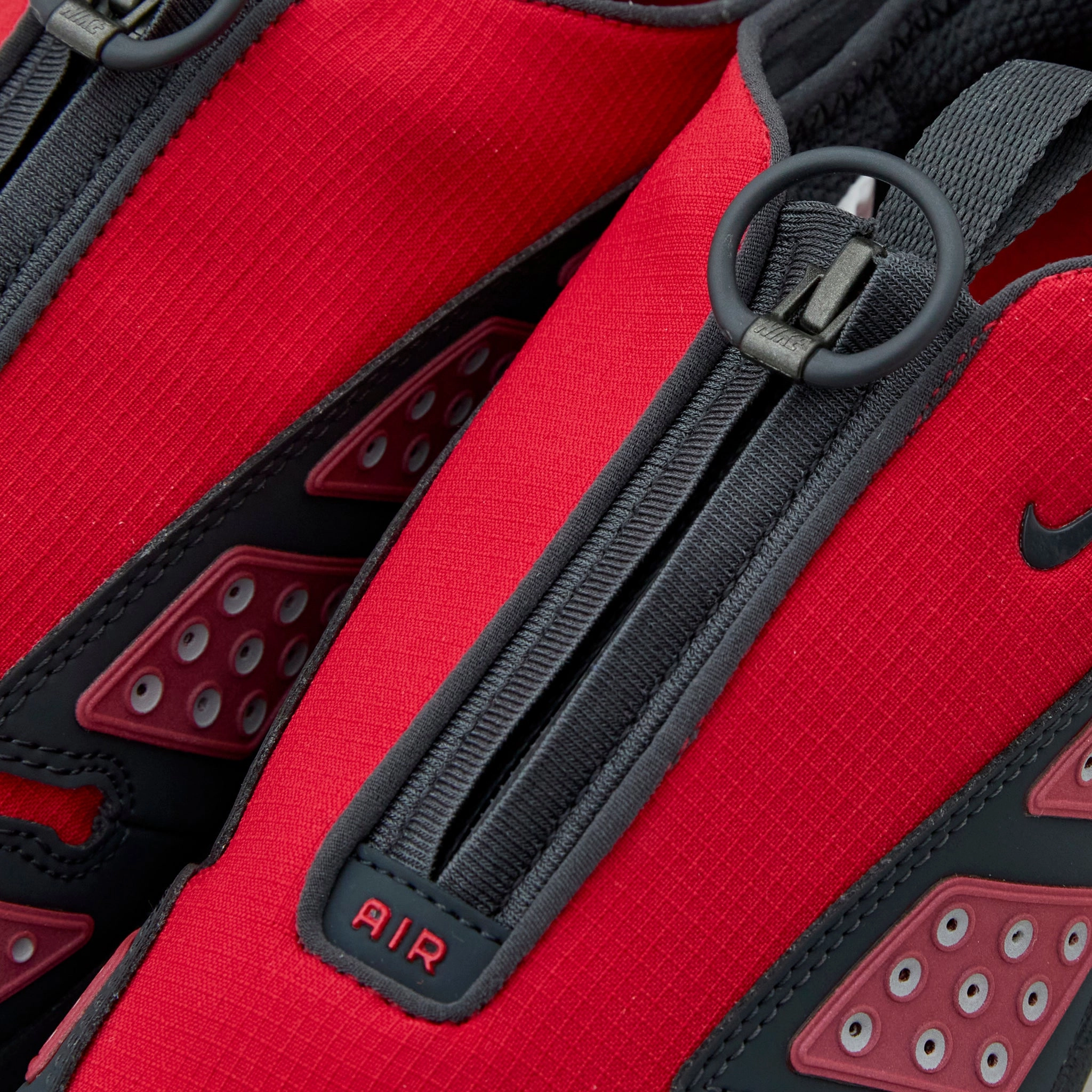 Women's Air Max SNDR GTX Hyper Crimson | Dark Smoke Grey | Fire Red